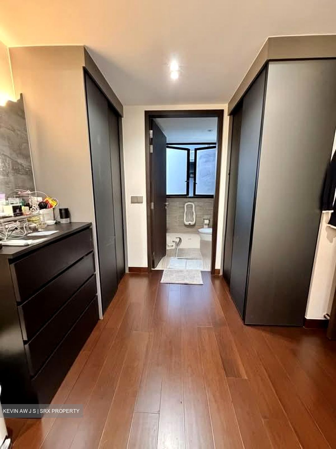 The Commodore (D27), Condominium #557287711